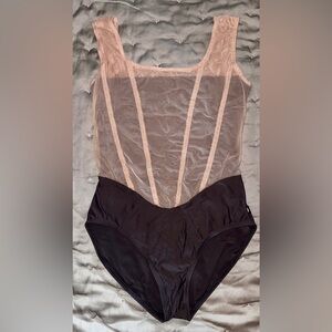 Bodile Ballet Sofia Leotard in Dovetail/Nougat